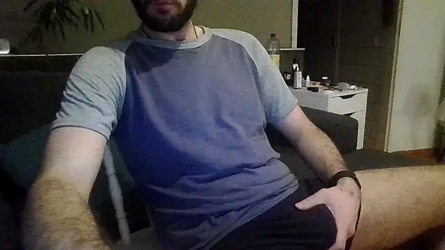 Snapshot of MckyD1cky chatting on December 22, 5:23 am MckyD1cky online show from December 22, 5:23 am