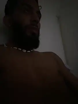 Snapshot of Alessandro__Rossi chatting on February 11, 6:46 pm Alessandro Rossi online show from February 11, 6:46 pm