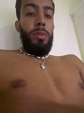 Snapshot of Alessandro__Rossi chatting on February 24, 4:49 pm Alessandro Rossi online show from February 24, 4:49 pm