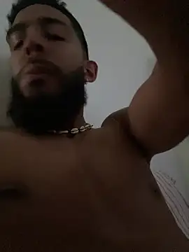 Snapshot of Alessandro__Rossi chatting on April 6, 2:40 pm Alessandro Rossi online show from April 6, 2:40 pm