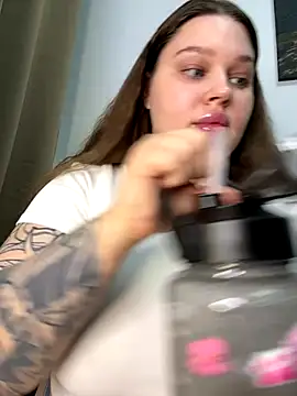 perfect sweety girl online show from October 9, 6:28 pm