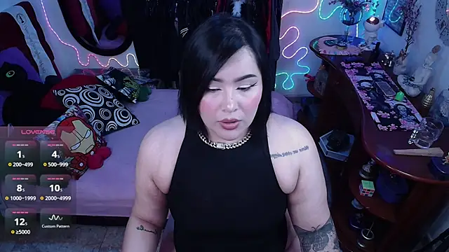 Snapshot of lufek23 chatting on April 17, 4:10 pm lufek23 online show from April 17, 4:10 pm