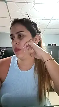 Snapshot of Latina_sexy1 chatting on February 3, 4:14 am Latina sexy1 online show from February 3, 4:14 am