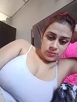 Snapshot of Latina_sexy1 chatting on July 7, 1:04 pm Latina sexy1 online show from July 7, 1:04 pm