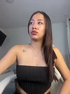 adila anich online show from March 8, 11:28 pm