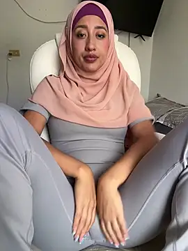 adila anich online show from September 11, 8:31 pm