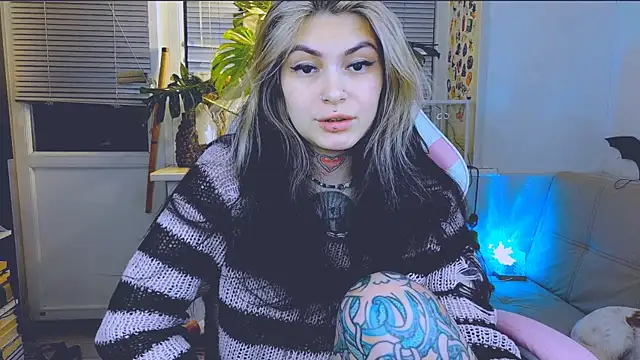 jelya sg online show from December 18, 5:00 pm