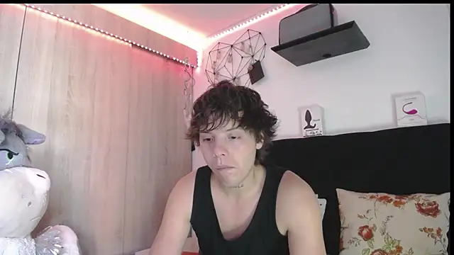 Santiago kiler online show from March 2, 8:26 pm