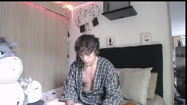 Santiago kiler online show from April 16, 1:12 pm