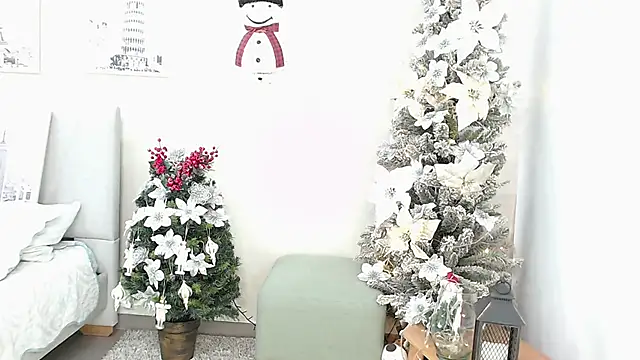 Sassy--Girl online show from December 26, 6:33 pm