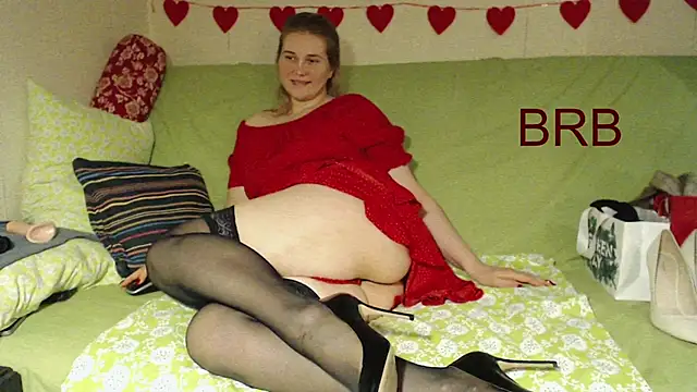 mmmPinUpGirl online show from March 31, 8:04 am