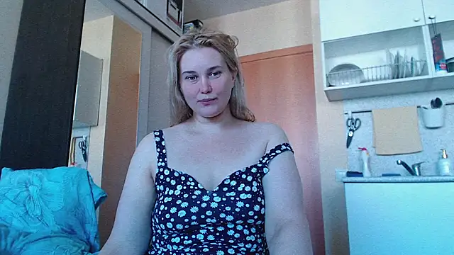 Snapshot of mmmPinUpGirl chatting on July 16, 7:58 am mmmPinUpGirl online show from July 16, 7:58 am