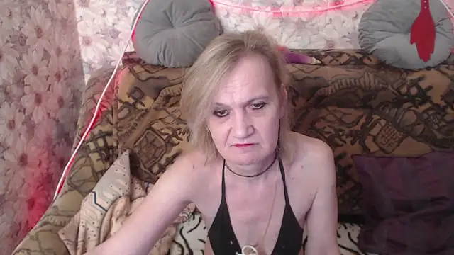 Snapshot of MissBekker chatting on March 17, 7:13 am MissBekker online show from March 17, 7:13 am