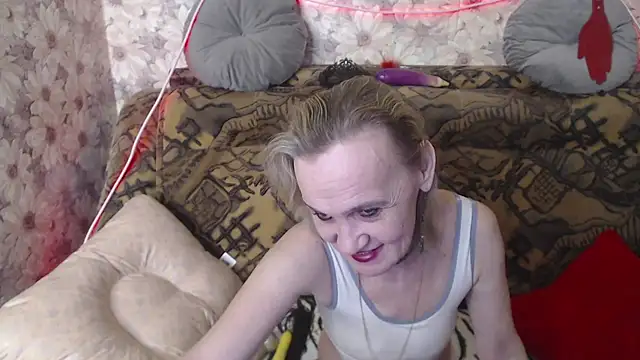 Snapshot of MissBekker chatting on March 18, 8:15 pm MissBekker online show from March 18, 8:15 pm