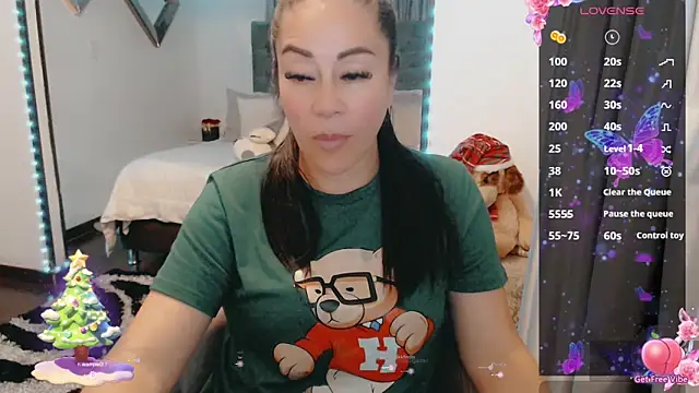 Snapshot of jlove_bss chatting on December 16, 2:04 am jlove bss online show from December 16, 2:04 am