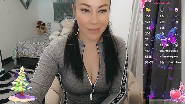 Snapshot of jlove_bss chatting on January 5, 1:56 am jlove bss online show from January 5, 1:56 am