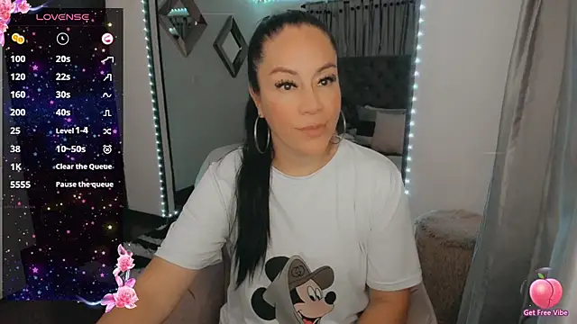 Snapshot of jlove_bss chatting on January 31, 2:26 am jlove bss online show from January 31, 2:26 am