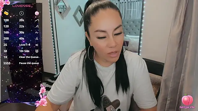 Snapshot of jlove_bss chatting on January 31, 9:59 am jlove bss online show from January 31, 9:59 am