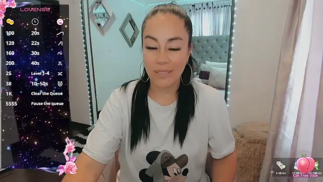 Snapshot of jlove_bss chatting on January 31, 1:02 pm jlove bss online show from January 31, 1:02 pm