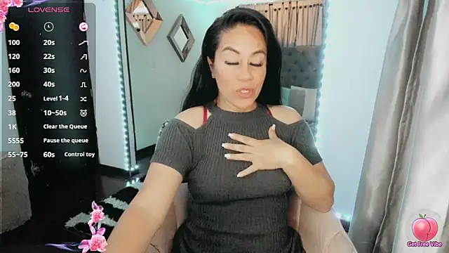 Snapshot of jlove_bss chatting on February 6, 11:26 pm jlove bss online show from February 6, 11:26 pm