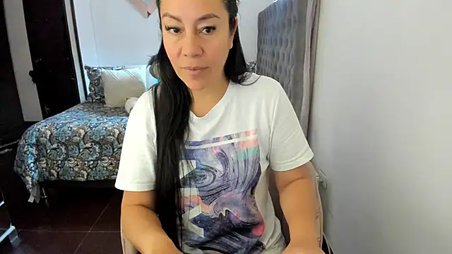 Snapshot of jlove_bss chatting on February 28, 3:37 pm jlove bss online show from February 28, 3:37 pm