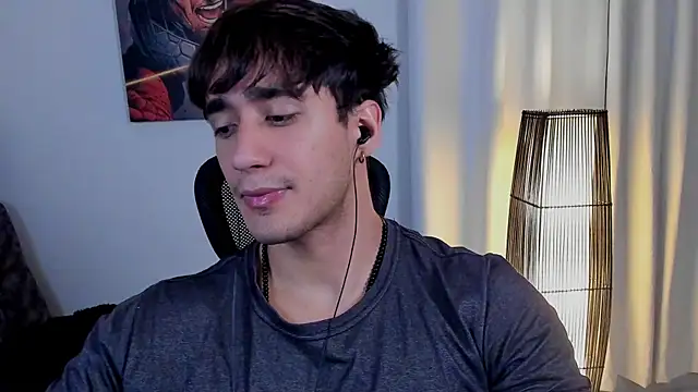 AlexRivera6 online show from April 3, 7:01 pm