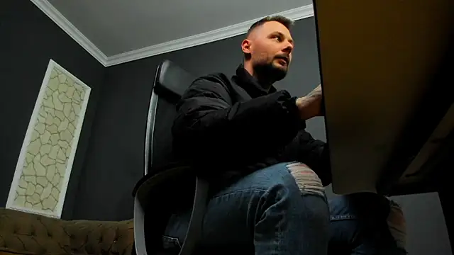 BrianHunts online show from March 6, 4:42 am