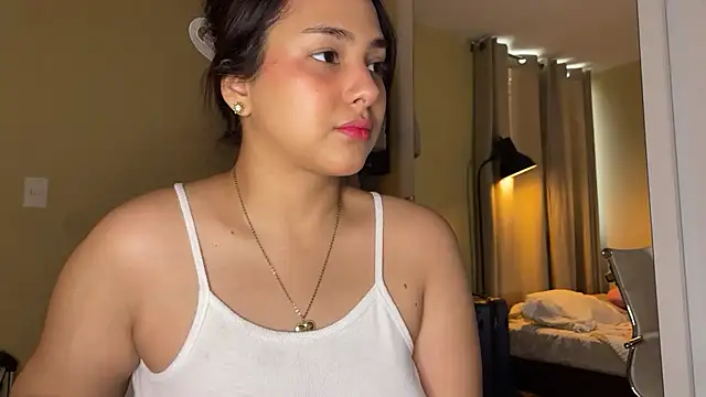 Snapshot of xSelena chatting on January 11, 10:04 pm xSelena online show from January 11, 10:04 pm