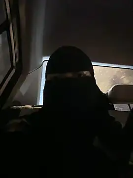 Snapshot of Submissive_Arab chatting on February 15, 8:22 pm Submissive Arab online show from February 15, 8:22 pm