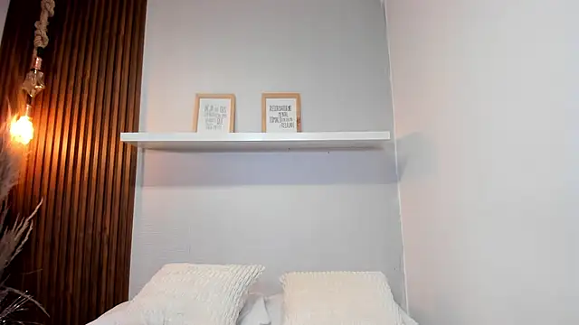 LANA-JONNES online show from March 29, 12:43 am