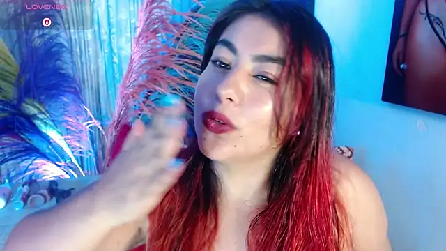 Snapshot of gatuwildhott chatting on April 30, 1:39 pm gatuwildhott online show from April 30, 1:39 pm