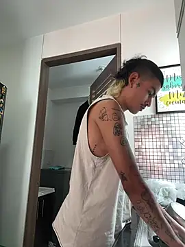 sorry-mom69 online show from April 9, 2:00 pm