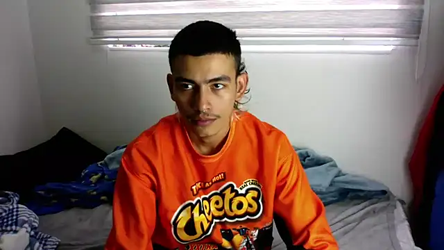 sorry-mom69 online show from April 15, 2:46 pm