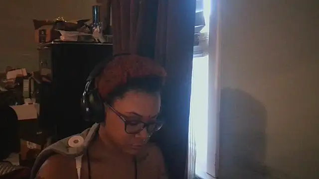 nickytheehawtie online show from February 7, 10:24 pm