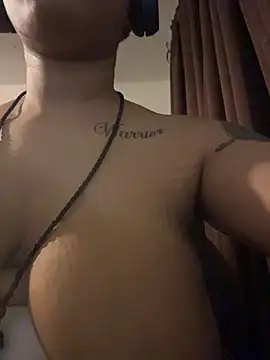 nickytheehawtie online show from March 24, 1:21 am