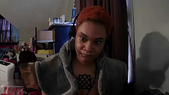 Snapshot of nickytheehawtie chatting on April 28, 6:24 pm nickytheehawtie online show from April 28, 6:24 pm