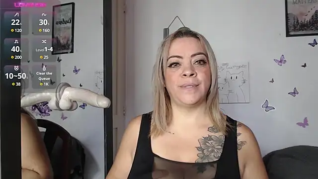 Snapshot of LIila28six chatting on January 25, 1:08 pm LIila28six online show from January 25, 1:08 pm