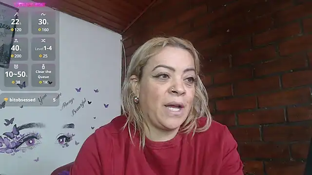 Snapshot of LIila28six chatting on March 19, 4:45 pm LIila28six online show from March 19, 4:45 pm