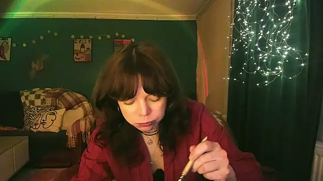 ClancyMorissey online show from April 16, 5:14 pm