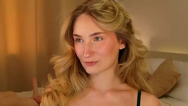 bella  rose online show from March 30, 12:06 pm