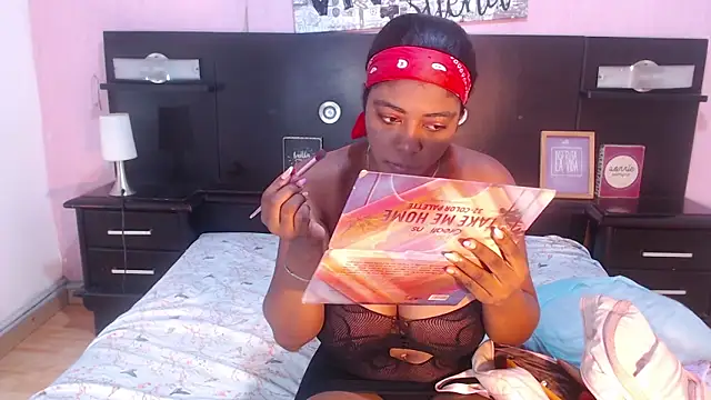 Snapshot of malorybrown chatting on April 17, 1:03 pm malorybrown online show from April 17, 1:03 pm