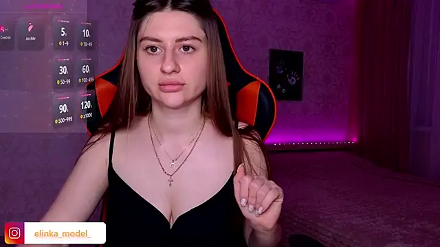 Snapshot of Elishka_ chatting on June 22, 9:56 pm Elishka online show from June 22, 9:56 pm