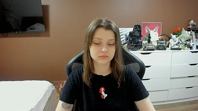 Snapshot of SoniNesti chatting on June 26, 3:49 pm SoniNesti online show from June 26, 3:49 pm