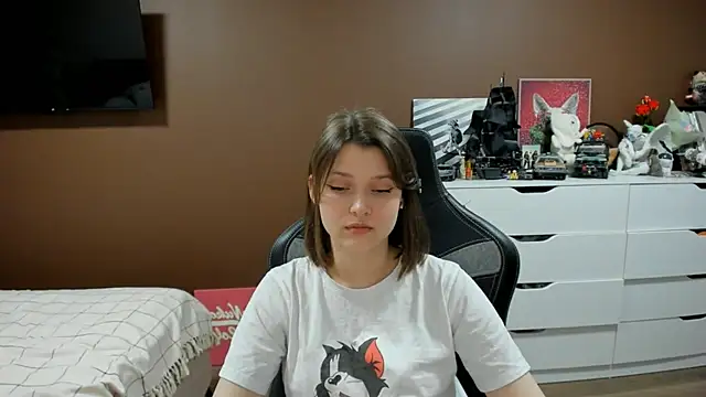 Snapshot of SoniNesti chatting on July 16, 2:56 pm SoniNesti online show from July 16, 2:56 pm