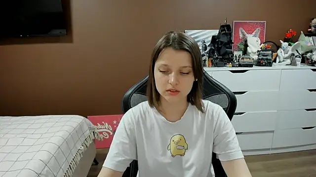 Snapshot of SoniNesti chatting on July 17, 3:18 pm SoniNesti online show from July 17, 3:18 pm