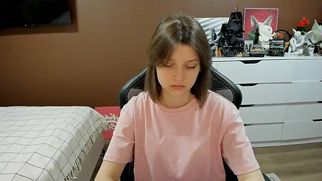 Snapshot of SoniNesti chatting on July 24, 3:54 pm SoniNesti online show from July 24, 3:54 pm