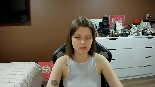 Snapshot of SoniNesti chatting on July 28, 6:20 pm SoniNesti online show from July 28, 6:20 pm