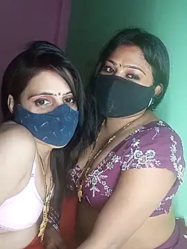 Snapshot of cutee__crazy chatting on October 10, 6:07 pm cutee  crazy online show from October 10, 6:07 pm