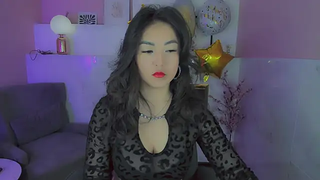 JasmineMagical online show from November 22, 5:50 am