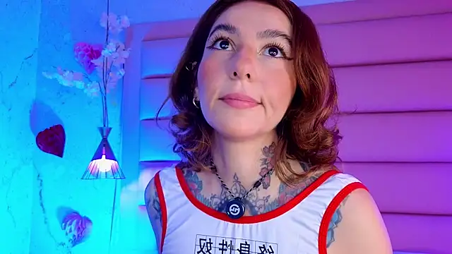 Snapshot of Evangelyne_1 chatting on March 31, 3:34 pm Evangelyne 1 online show from March 31, 3:34 pm